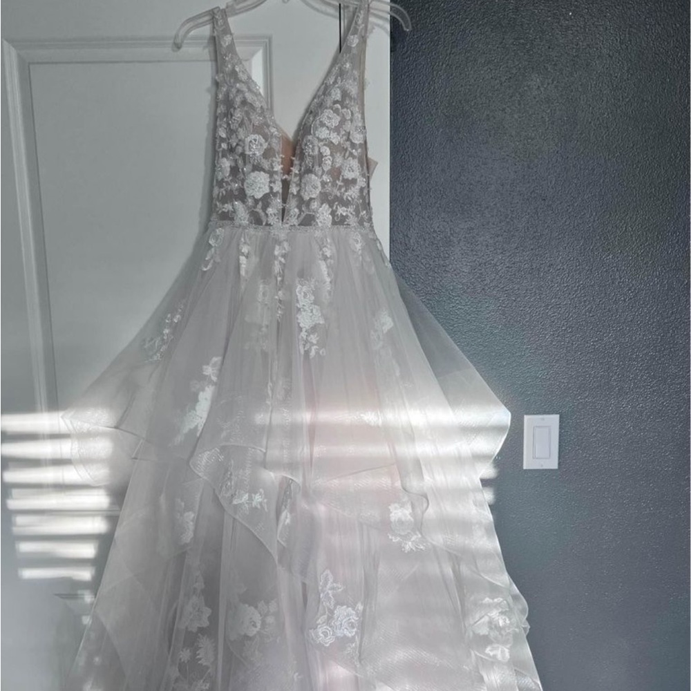Size 6 Wedding Dress